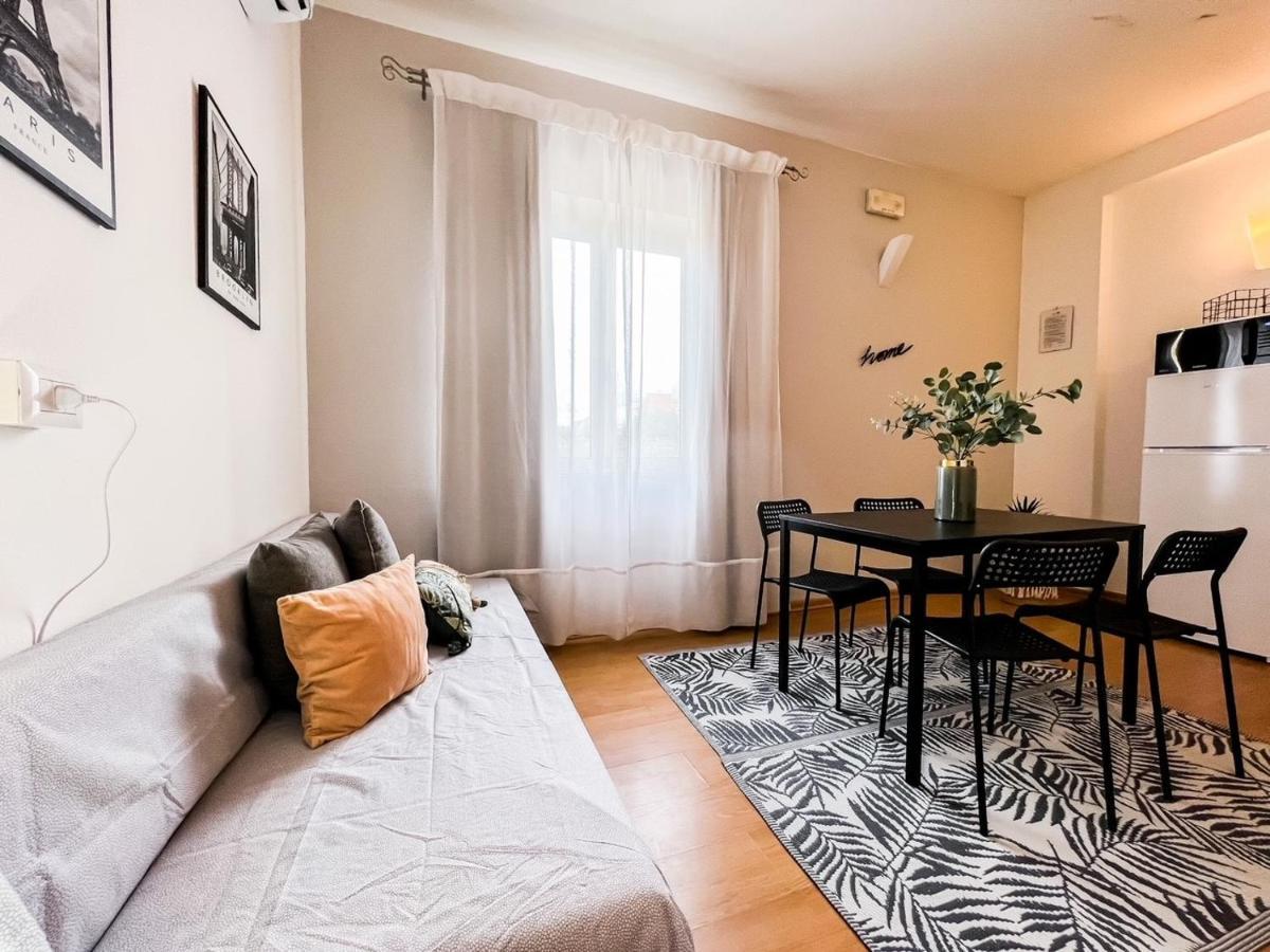 Mameli 04 Apartment Олбия Екстериор снимка
